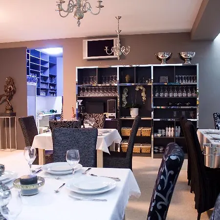 Hotel Mellow 3*